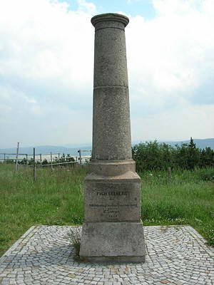 Säule der Vermessung von 1864 Fichtelberg
