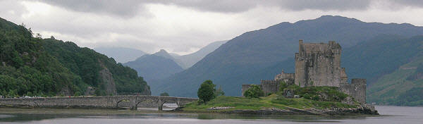 Eilean Donan Castle im Loch Duich Eilean Donan Castle
