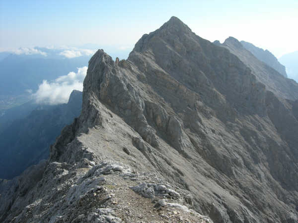 Jubiläumsgrat - Blick von Innerer Höllentalspitze (2741 m) nach Osten Jubiläumsgrat