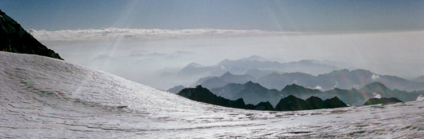 Morgenstimmung im Colle Vincent (4088 m) Morgenstimmung