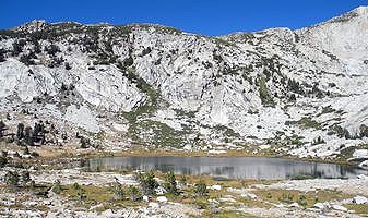 Vorbei am Squaw Lake knapp vor dem Silver Pass Squaw Lake