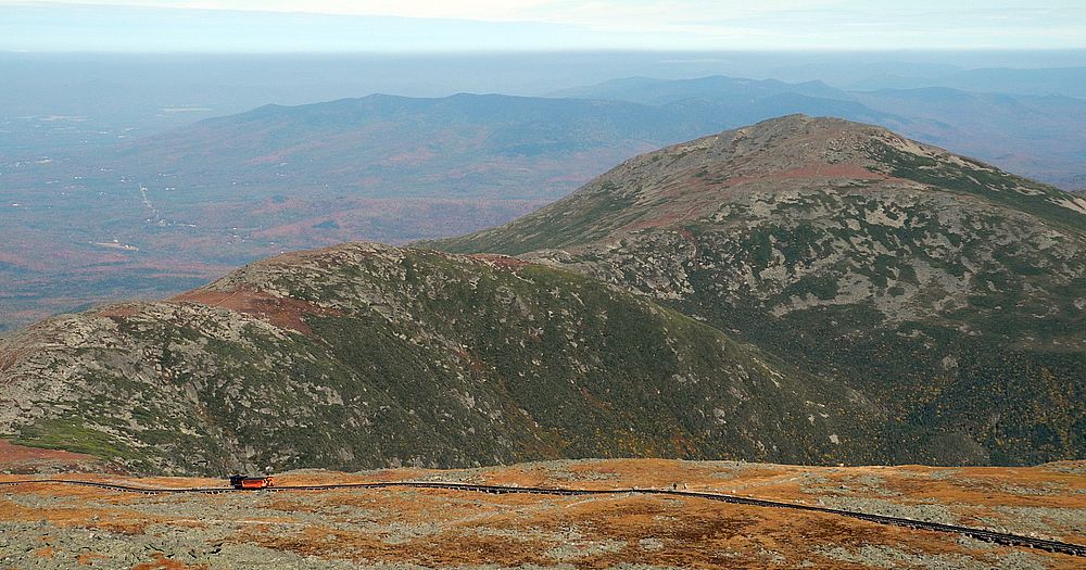 Blick vom Gipfel des Mount Washington, der höchsten Erhebung in New Hampshire Mount Washington
