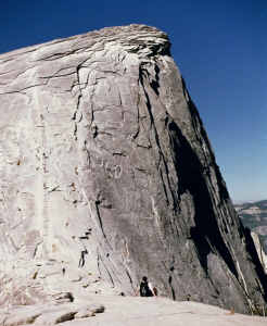 Die Gipfelkuppe des Half Dome Die Gipfelkuppe des Half Dome